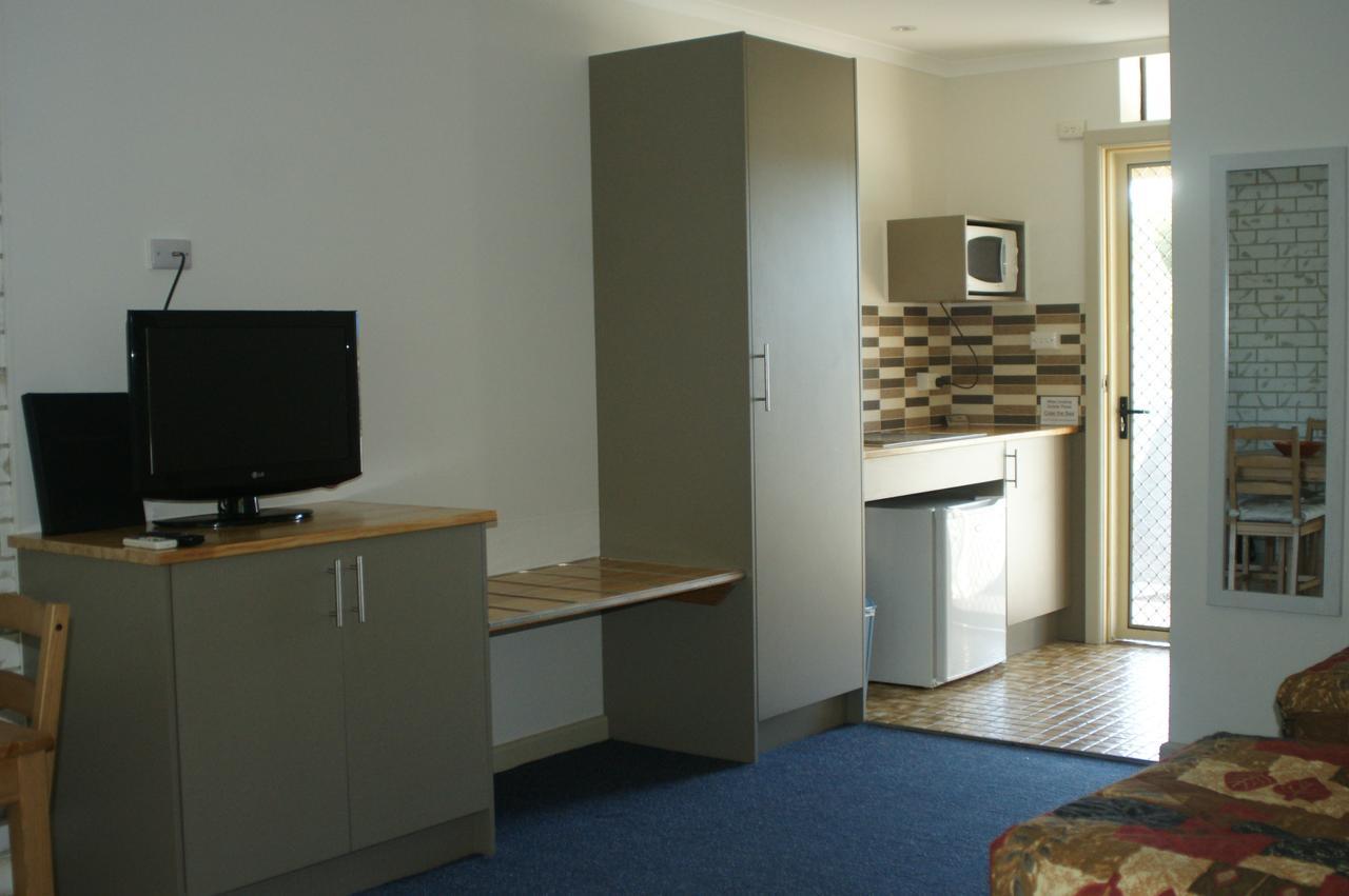 Culcairn Motor Inn Zewnętrze zdjęcie