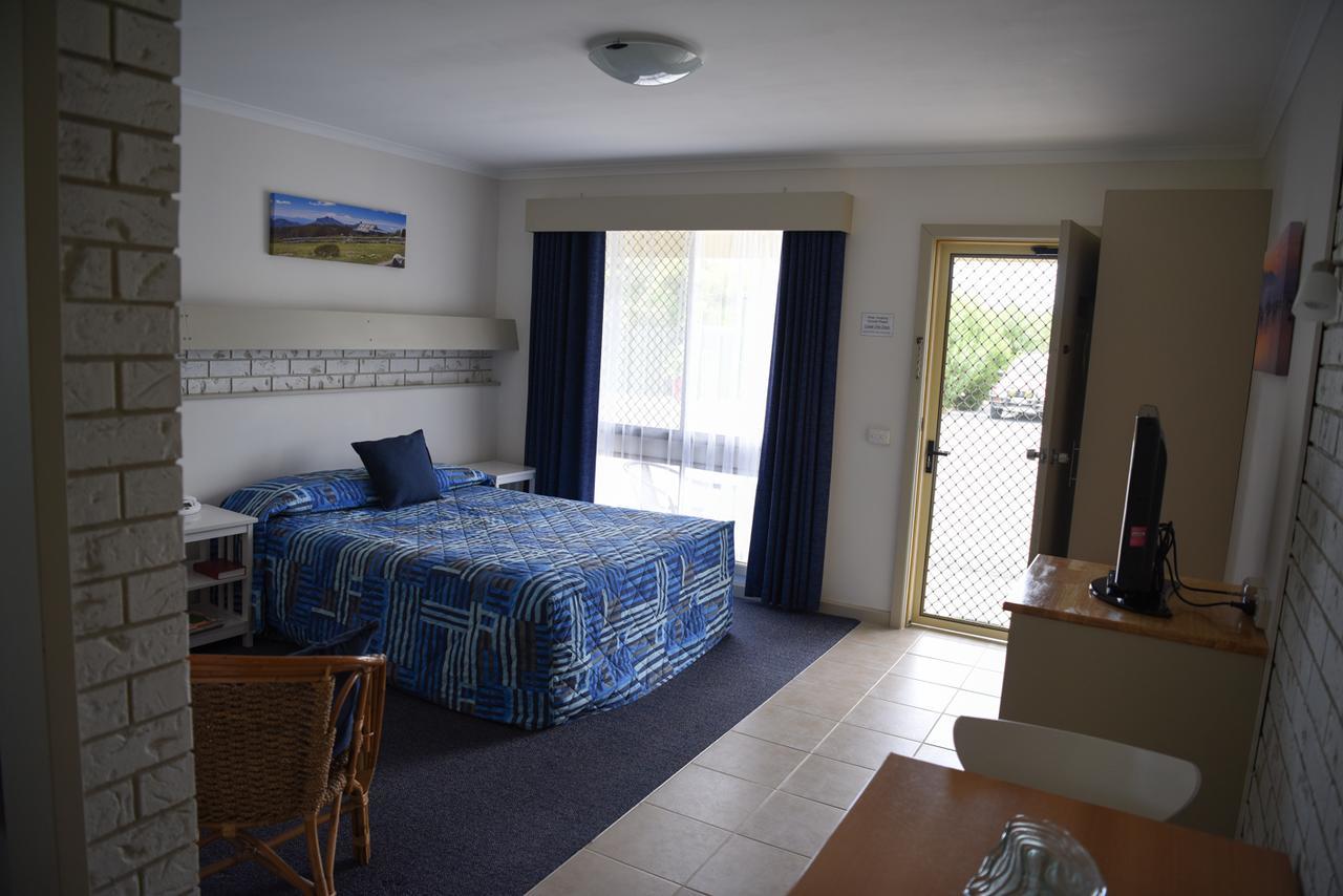 Culcairn Motor Inn Zewnętrze zdjęcie