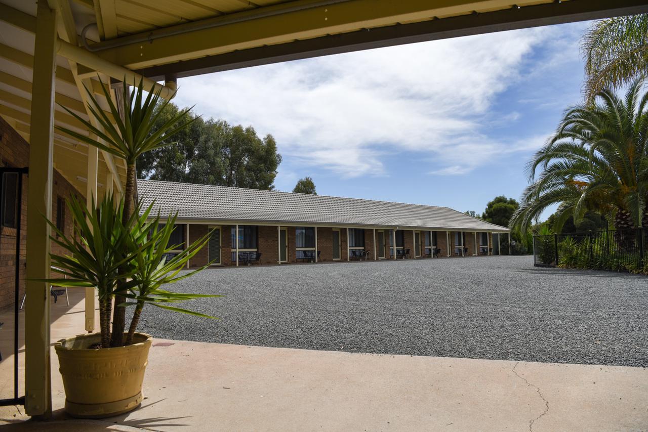 Culcairn Motor Inn Zewnętrze zdjęcie